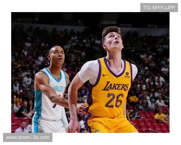 湖人签下发展联盟超新星布夫金，三分命中率43%补强外线